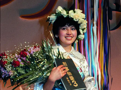 第1回東宝シンデレラグランプリを受賞した沢口靖子