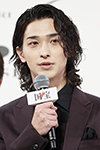 大垣俊介（花井半弥）役