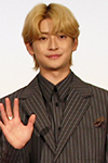 高橋文哉さん