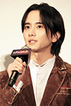 板垣李光人さん