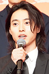 山﨑賢人さん