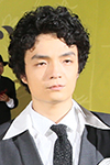 高垣智也役