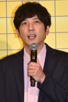 迷う男役