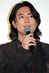間宮祥太朗さん