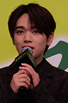 蜂谷紫音役